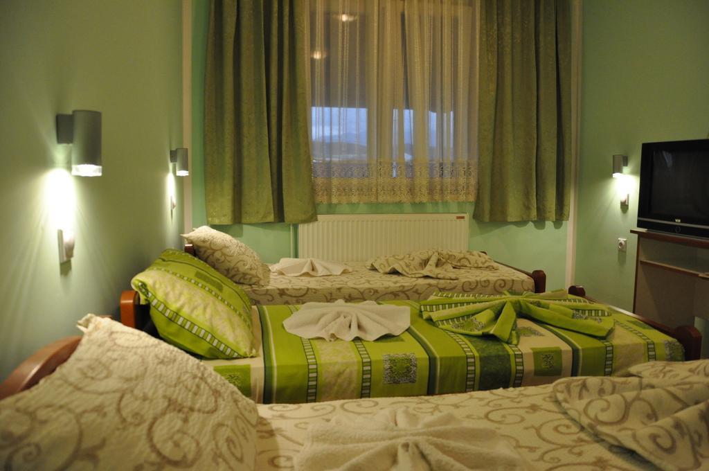 Rooms Turist Владичин-Хан Экстерьер фото